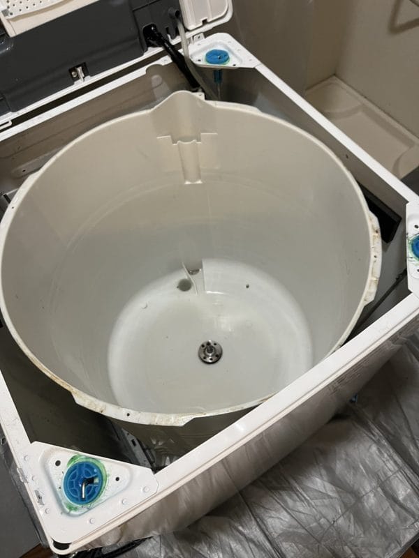 分解洗浄後のドラム式洗濯機